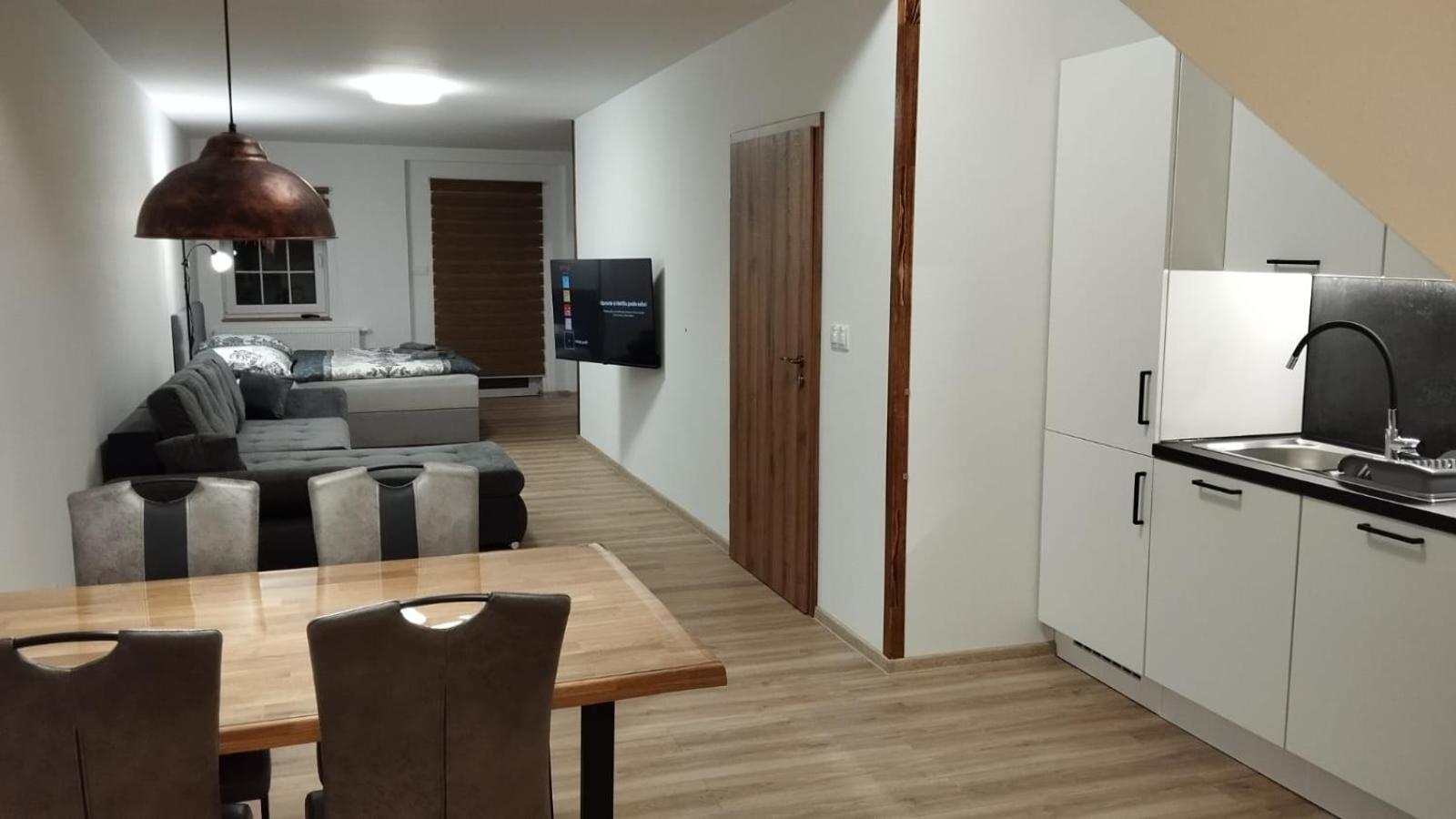 יאסימוב Apartman Albreit 3 מראה חיצוני תמונה